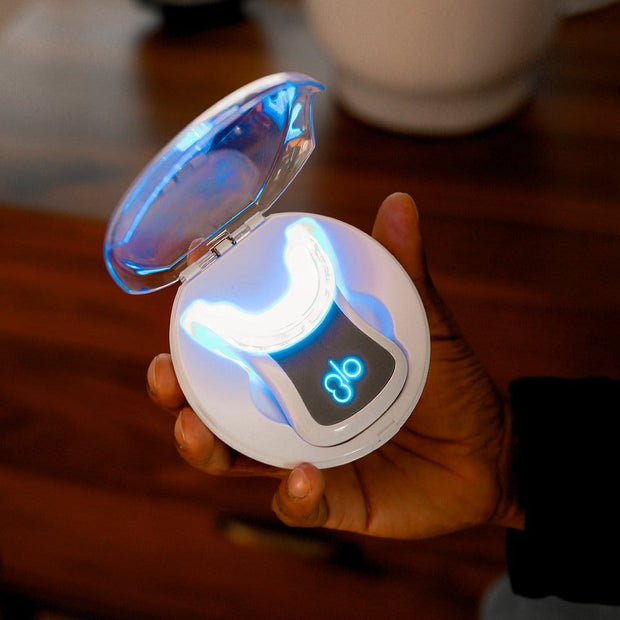GLO Science White Platinum Wireless Teeth Whitening Device Kit